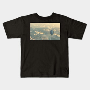 Travel with hot air balloon Kids T-Shirt